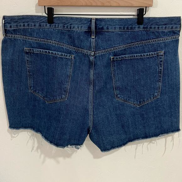 Old Navy Dark Wash Star Denim Boyfriend Shorts Size 20 New - Picture 4 of 5